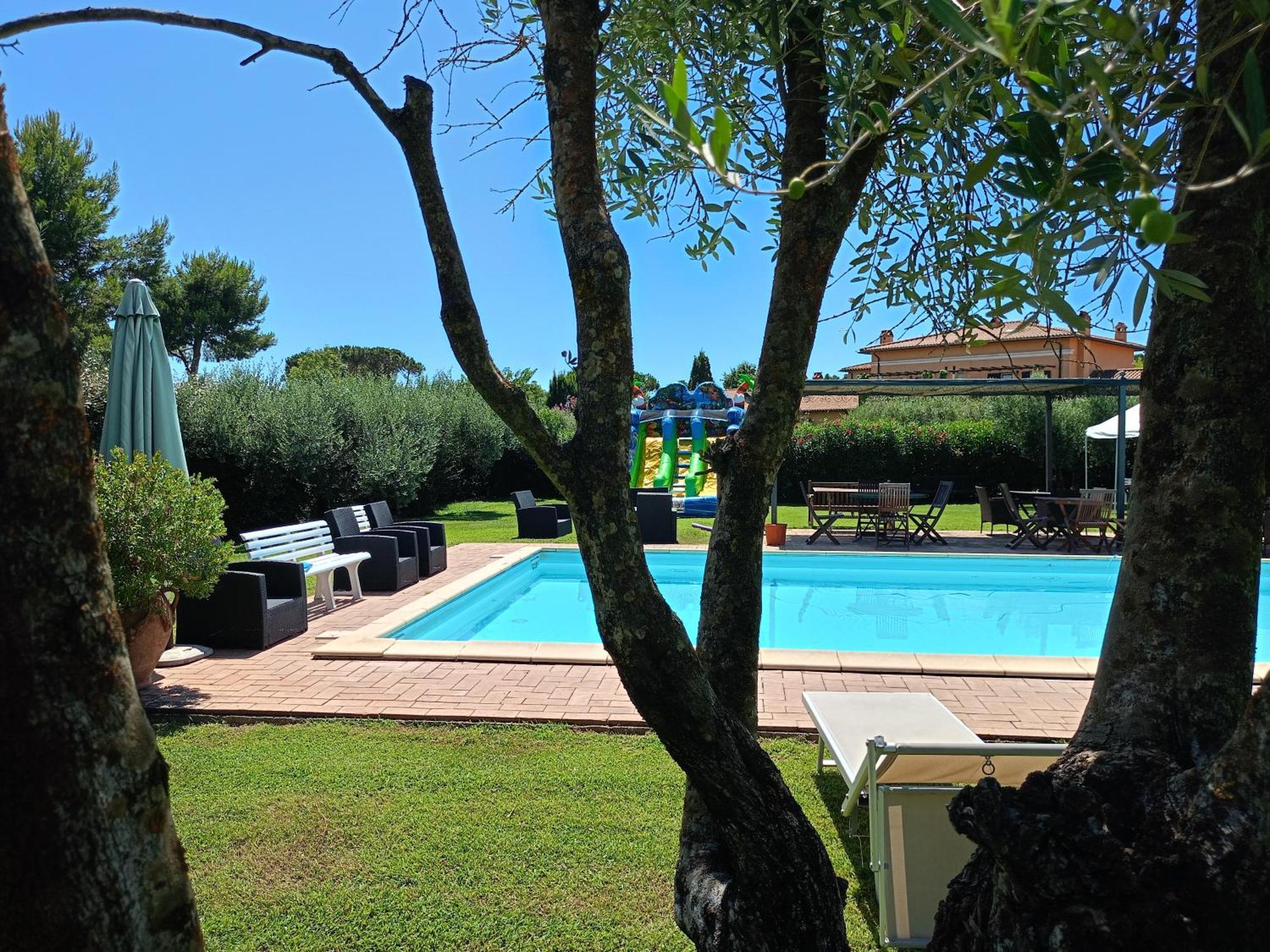 Casale Di Tormaggiore Villa And Country Suites Pomezia Ngoại thất bức ảnh