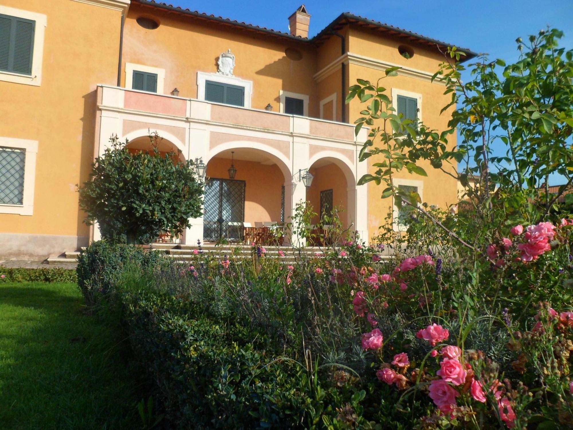 Casale Di Tormaggiore Villa And Country Suites Pomezia Ngoại thất bức ảnh