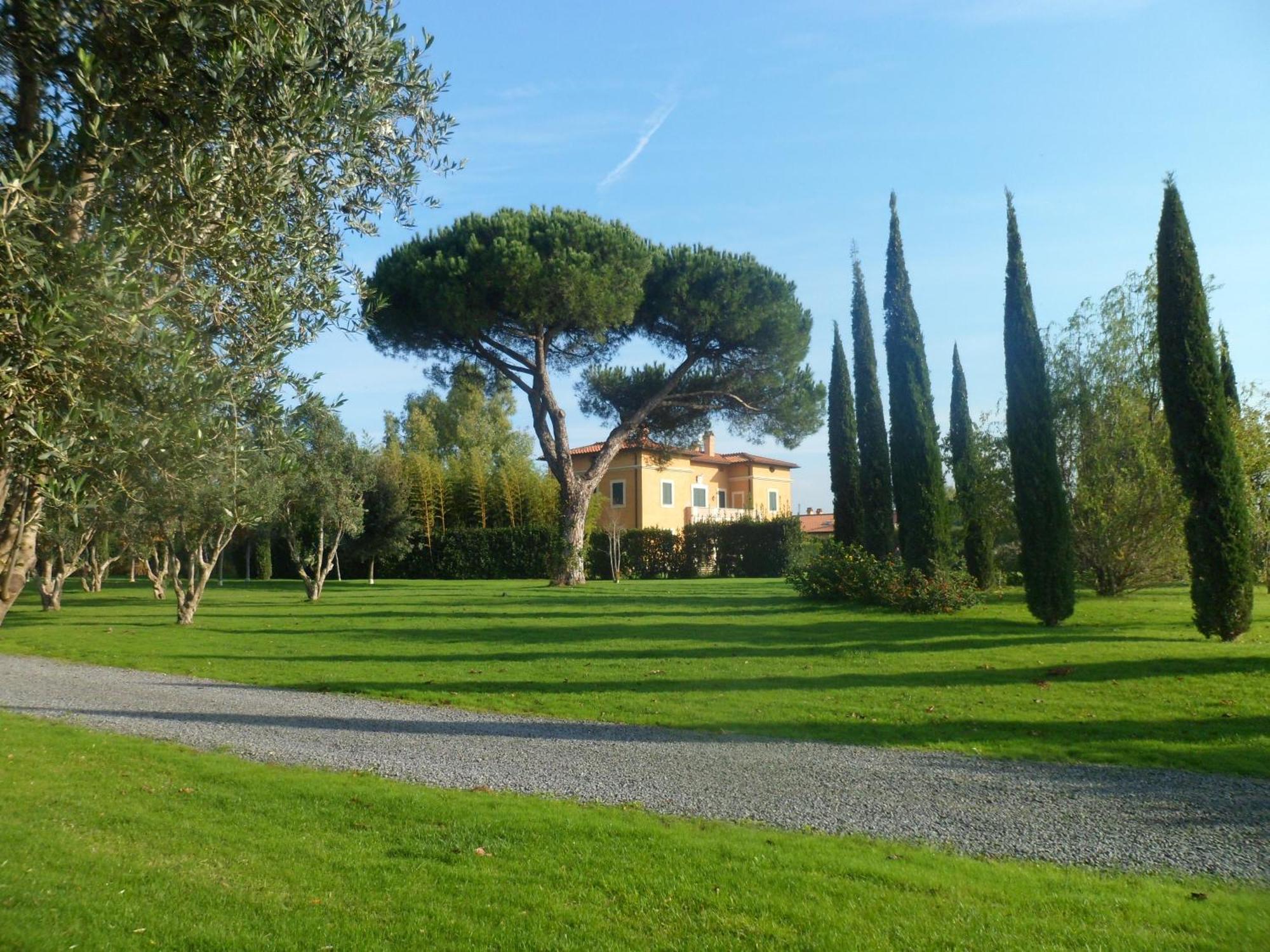 Casale Di Tormaggiore Villa And Country Suites Pomezia Ngoại thất bức ảnh