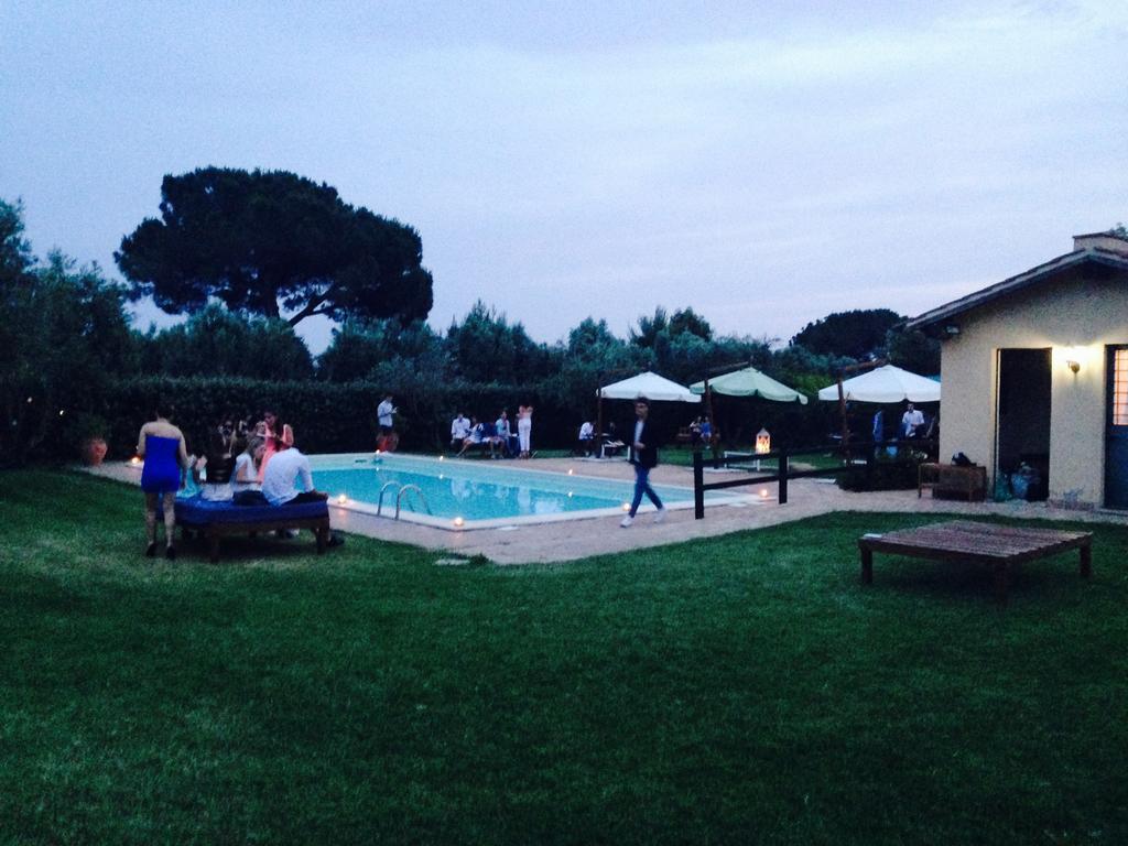 Casale Di Tormaggiore Villa And Country Suites Pomezia Ngoại thất bức ảnh