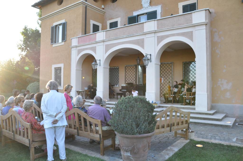 Casale Di Tormaggiore Villa And Country Suites Pomezia Ngoại thất bức ảnh
